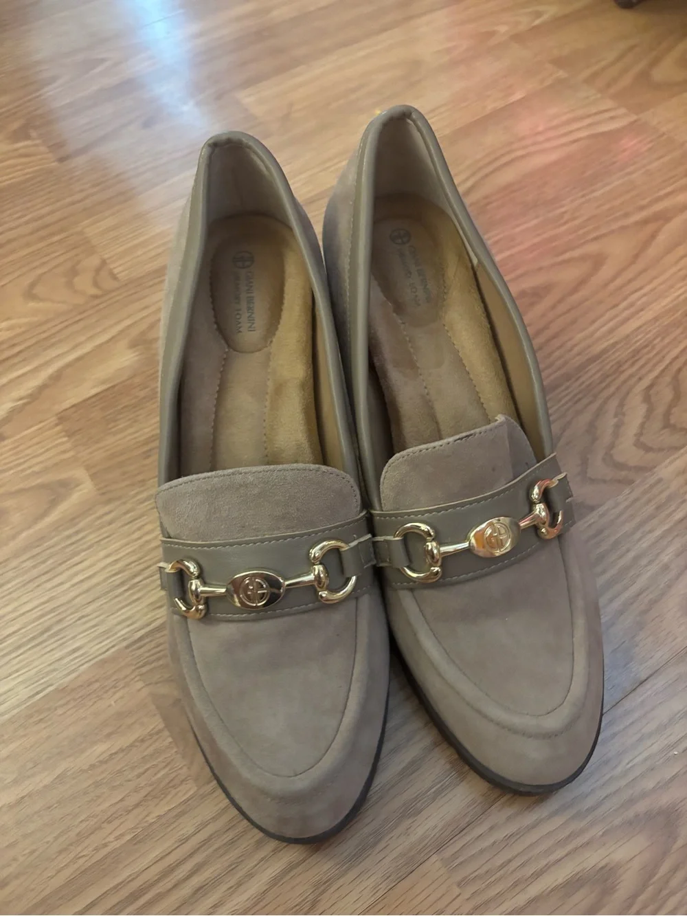 Giani Bernini Taupe Suede Block Heel Loafers Size 8.5M - Picture 3 of 10